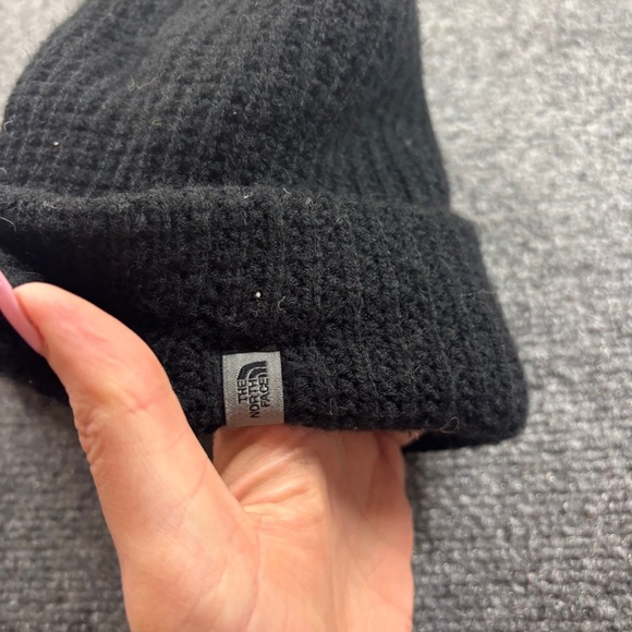 THE NORTH FACE Mens Black Knit Brimmed Beanie Winter Cap One Size fits most - Picture 6 of 10
